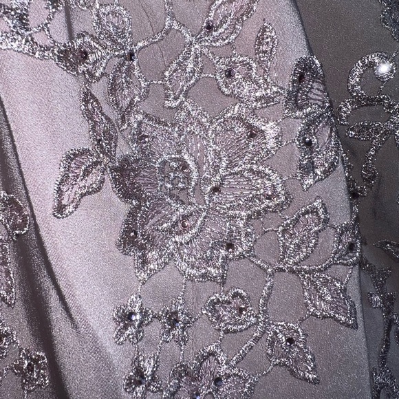 La Femme Light Mauve Floral Appliqué Jersey Column gown dress full length 16 NEW - Picture 3 of 15